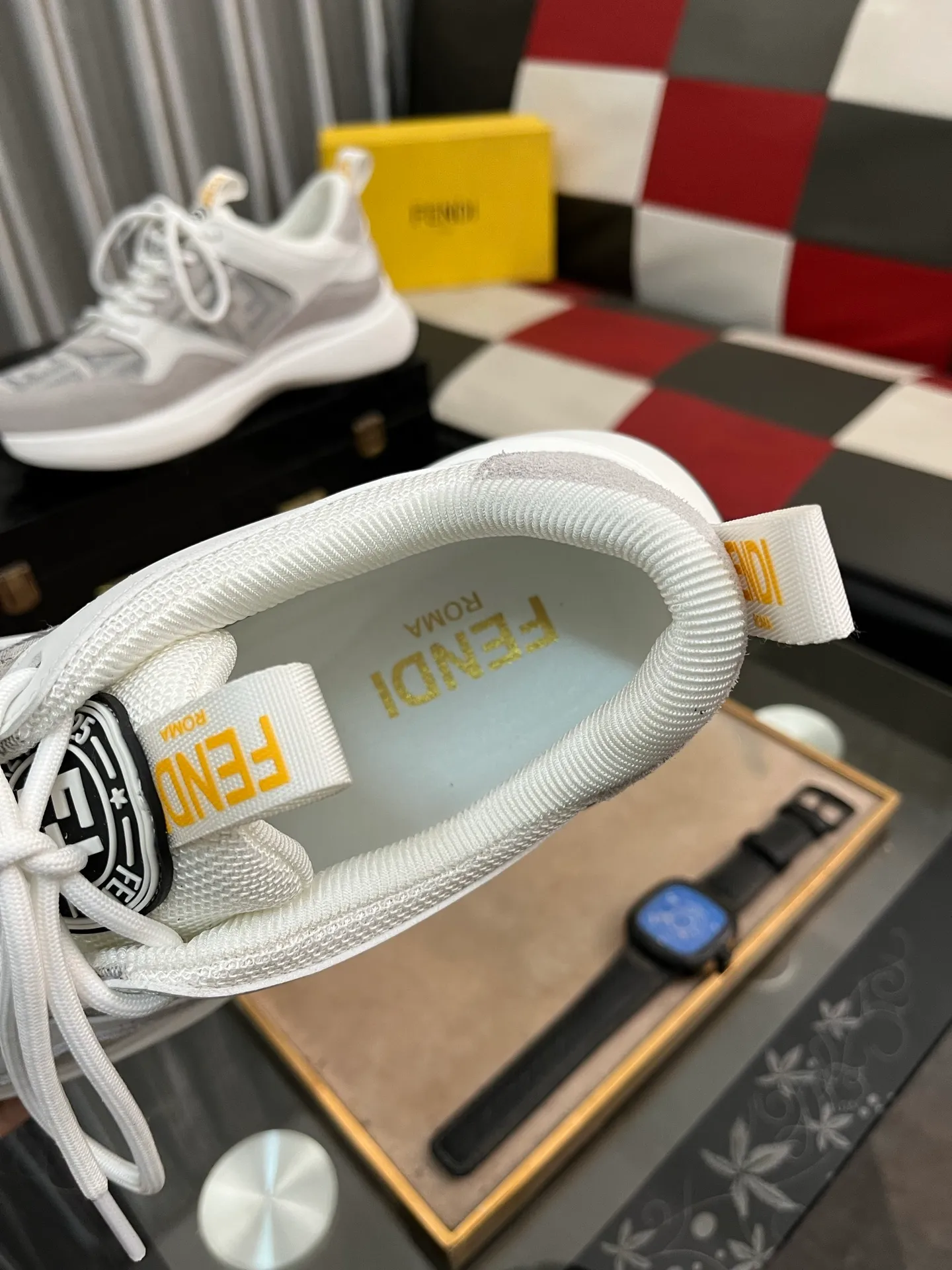 Men's shoes 💰458⌚️⌚️FENDI "FENDI" Regular size: 38-44 (casual shoes) Product materials: Selected cowhide upper, soft sheepskin lining; original outsole. 6️⃣colors available